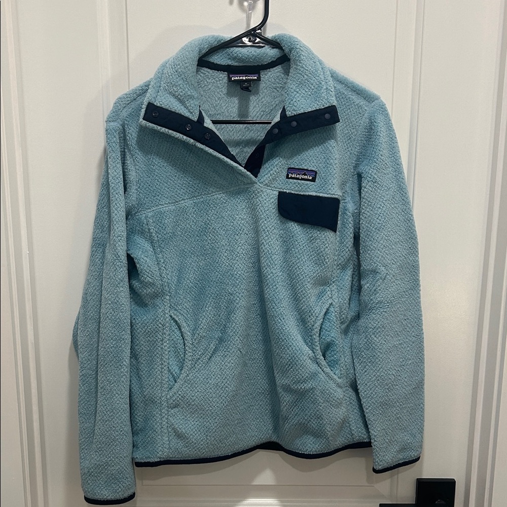 Patagonia Women's Light Blue Fleece Pullover